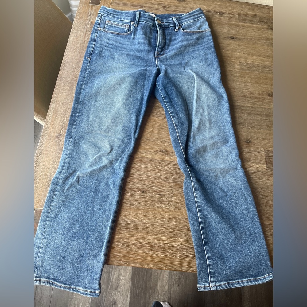 Good American petite straight jeans size 10/30